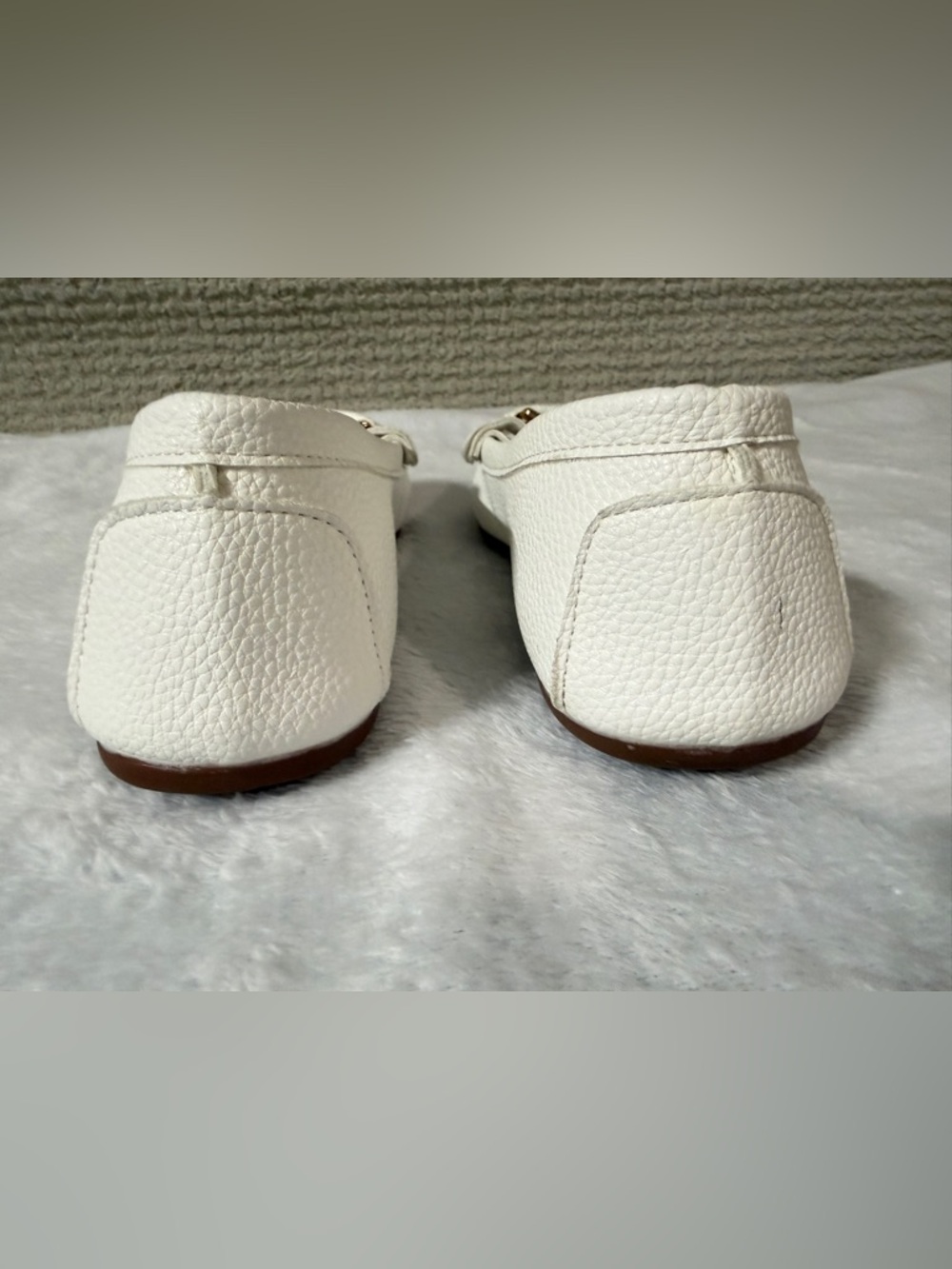 Rongen Women's Loafers with Gold Chain Trim. - Picture 3 of 8